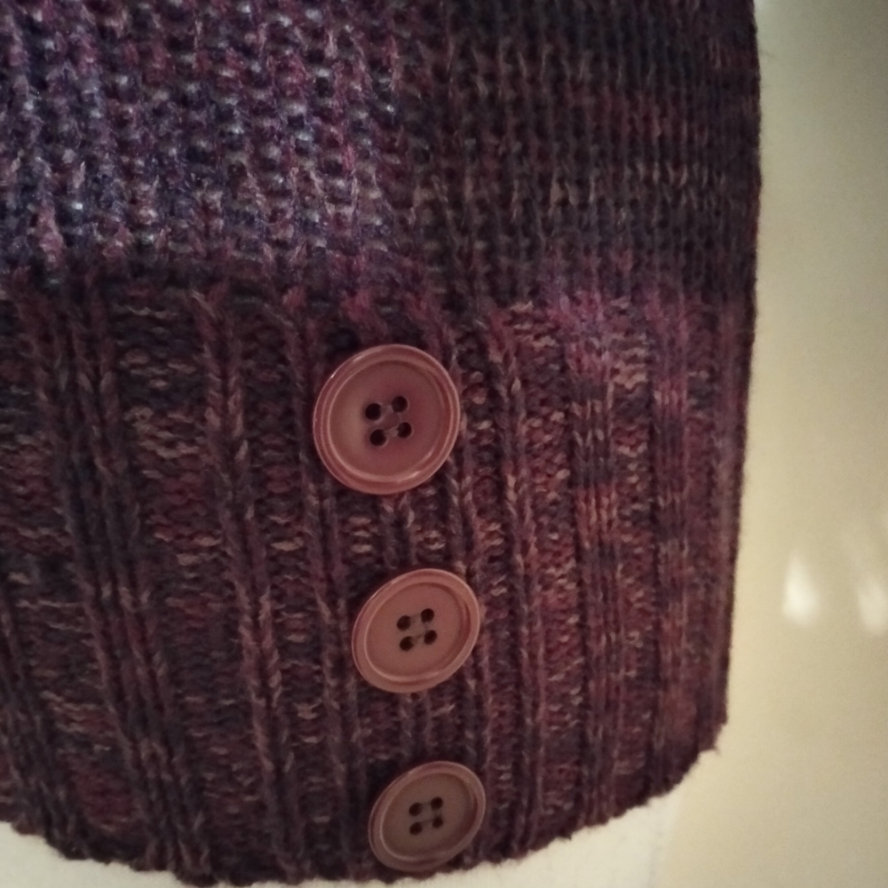 Sweater - Picture 3 of 4